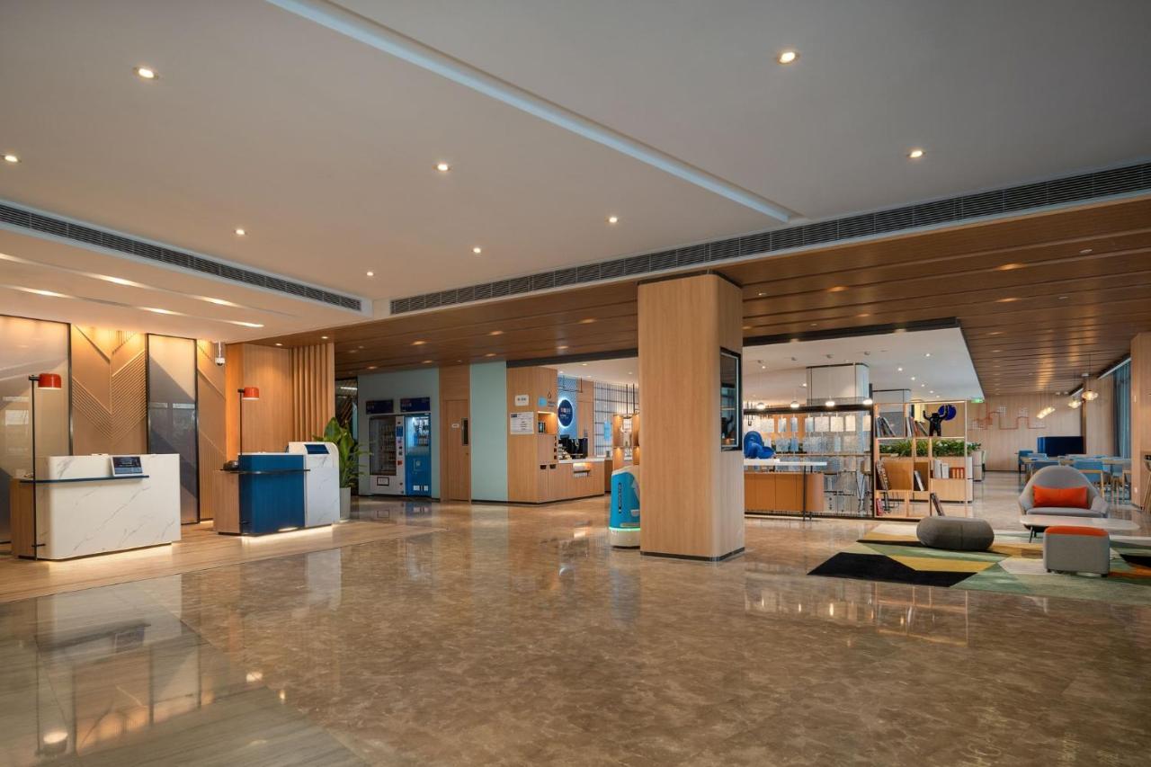 Holiday Inn Express Shanghai Pujiang By Ihg Экстерьер фото