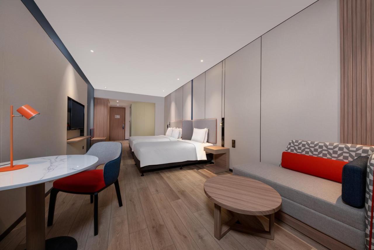 Holiday Inn Express Shanghai Pujiang By Ihg Экстерьер фото