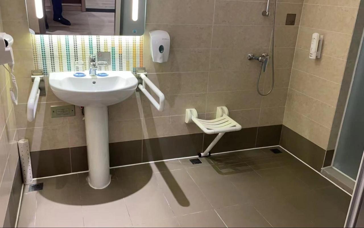Holiday Inn Express Shanghai Pujiang By Ihg Экстерьер фото